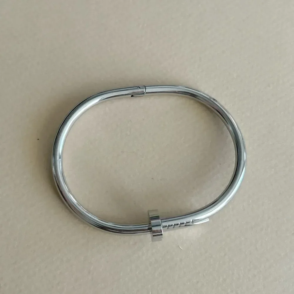 Heart Nail Bracelet #2009